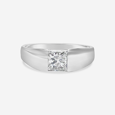 Platinum princess cut Diamond engagement ring