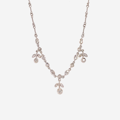 18kt white gold necklace with dangling diamond flowers