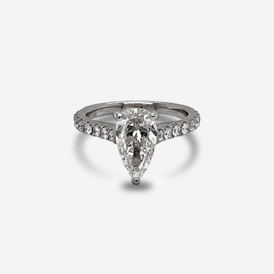 18kt White Gold Pear Shaped Diamond Ring