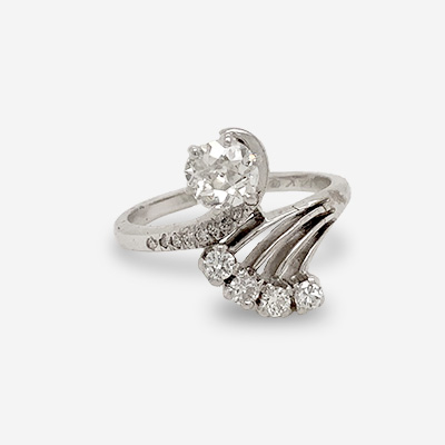 14KT White Gold OMC Cut Center Diamond Ring