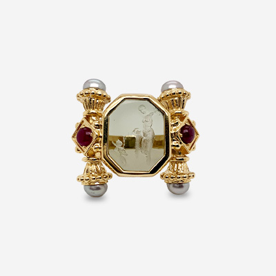 14KT Yellow Gold Intaglio Center Pearl Ring